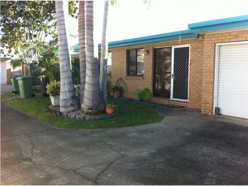 2/213 Evan Street, South Mackay QLD 4740