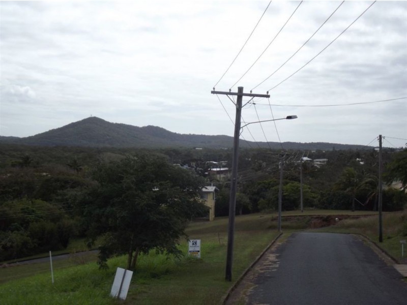 9 Captain Blackwood Drive, Sarina Beach QLD 4737