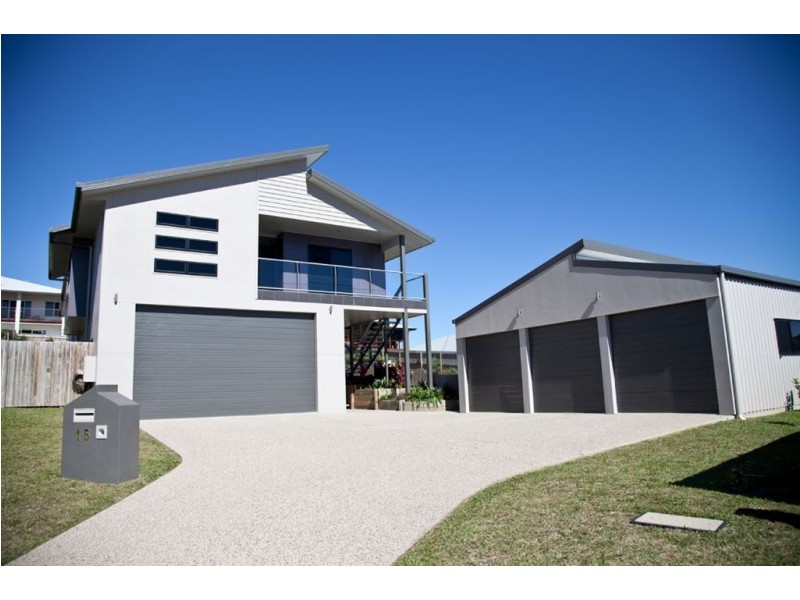 15 Herbert Way, Rural View QLD 4740
