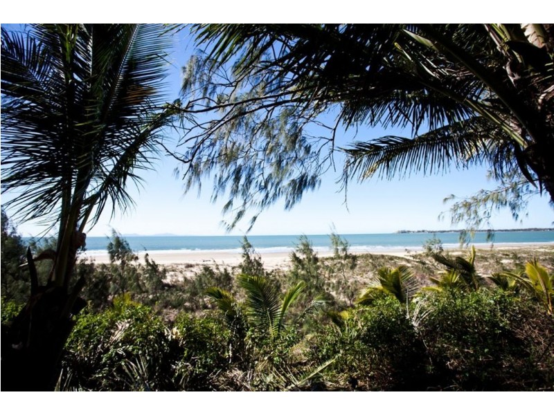 5 Pacific Drive, Blacks Beach QLD 4740