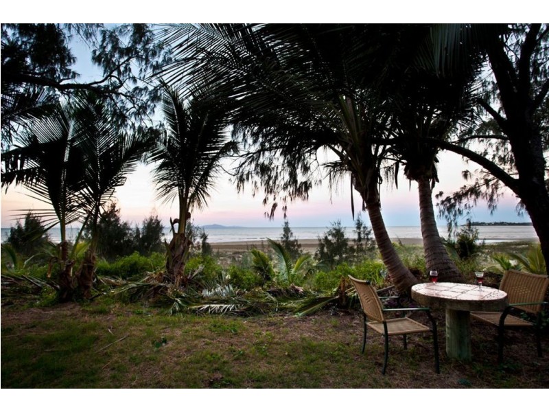 5 Pacific Drive, Blacks Beach QLD 4740