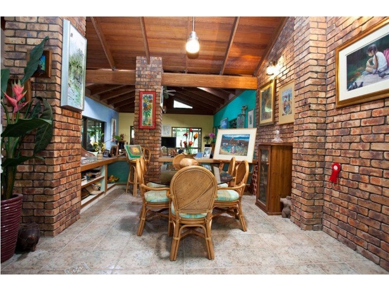 5 Pacific Drive, Blacks Beach QLD 4740