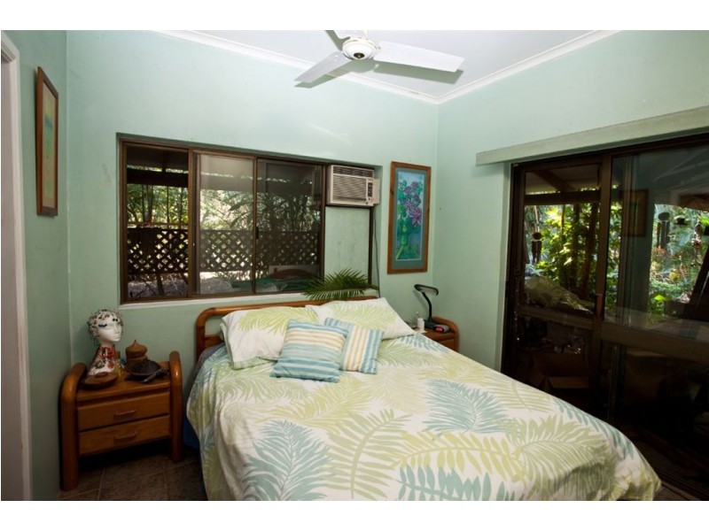 5 Pacific Drive, Blacks Beach QLD 4740
