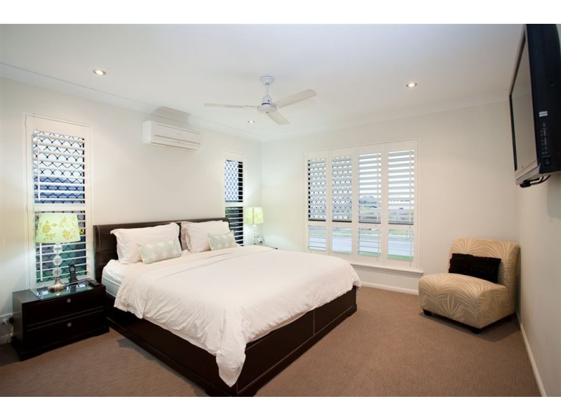 10 Rudd Street, Rural View QLD 4740
