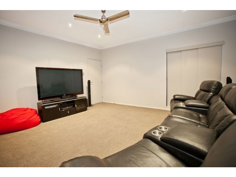 32 Hinze Circuit, Rural View QLD 4740