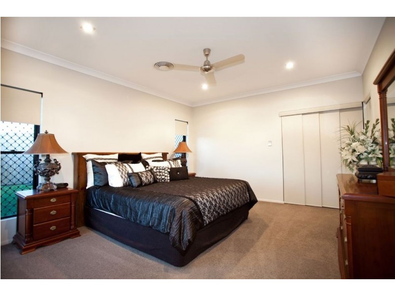 32 Hinze Circuit, Rural View QLD 4740