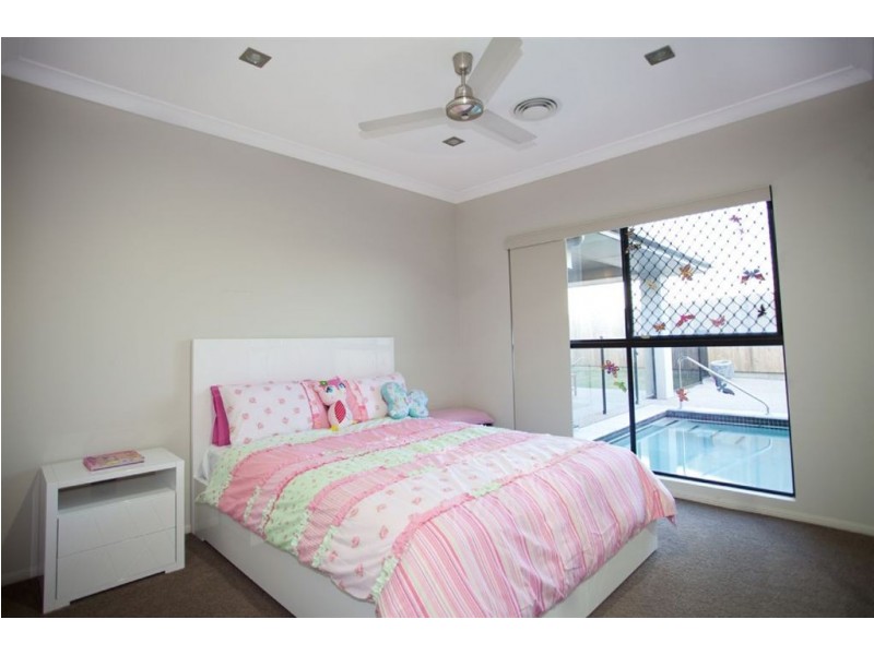 32 Hinze Circuit, Rural View QLD 4740