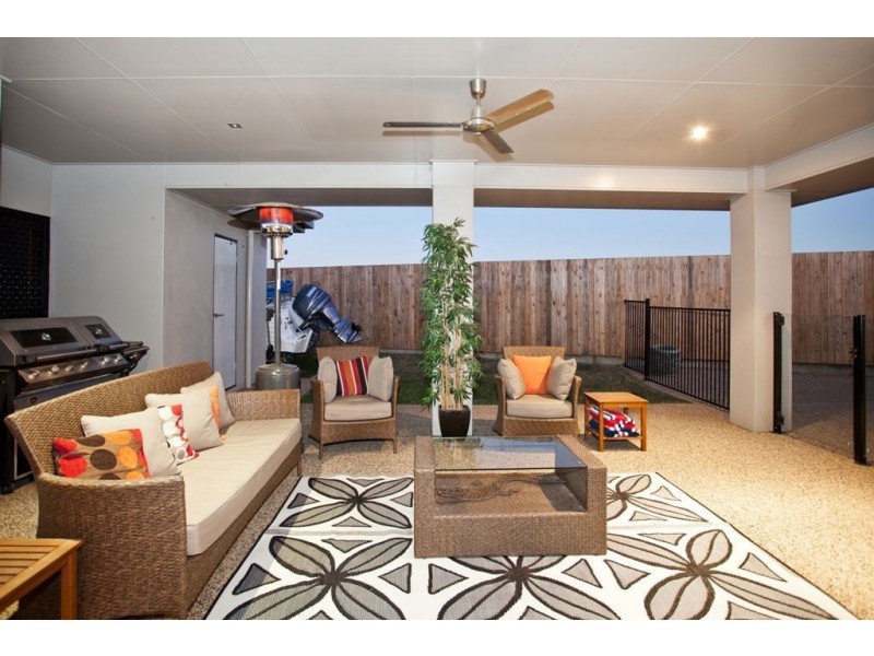 32 Hinze Circuit, Rural View QLD 4740