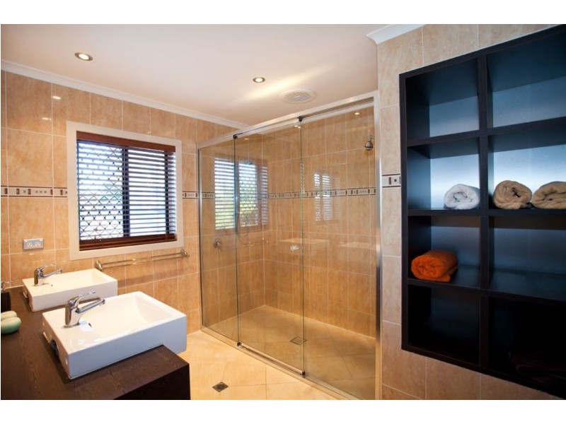 15 Slade Esplanade, Slade Point QLD 4740