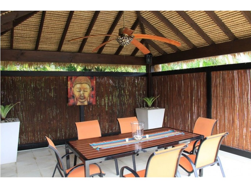 15 Slade Esplanade, Slade Point QLD 4740