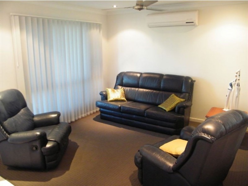 18 Sunseeker Court, Blacks Beach QLD 4740