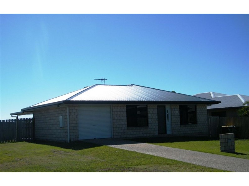 14 Lance Street, Bucasia QLD 4750
