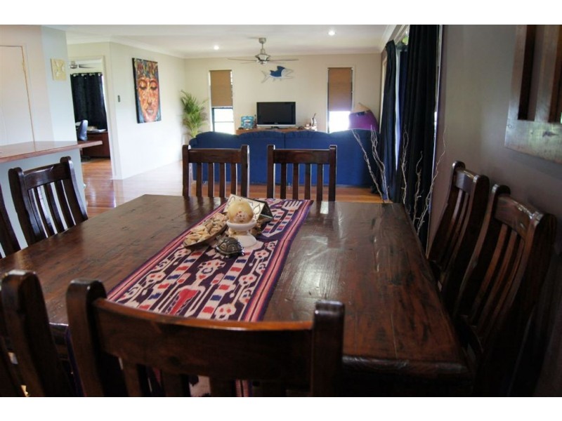 27 Aviland Drive, Seaforth QLD 4741