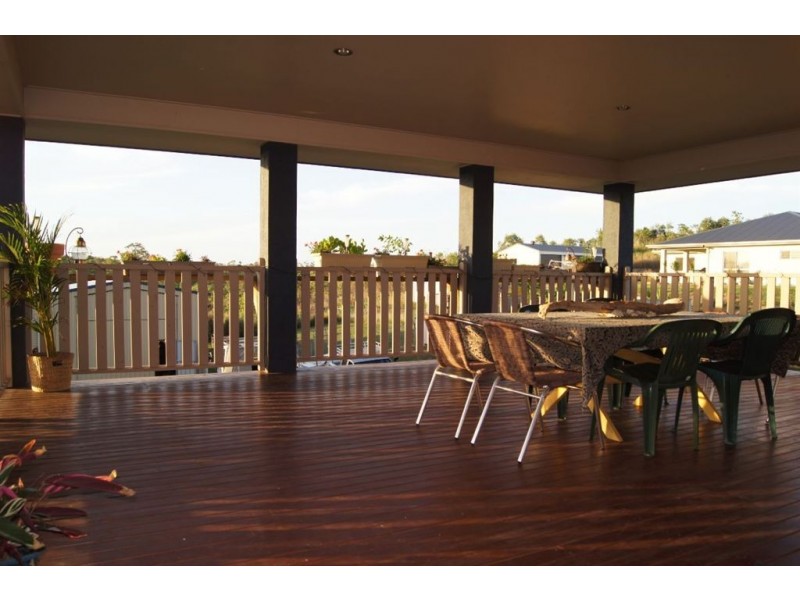 27 Aviland Drive, Seaforth QLD 4741