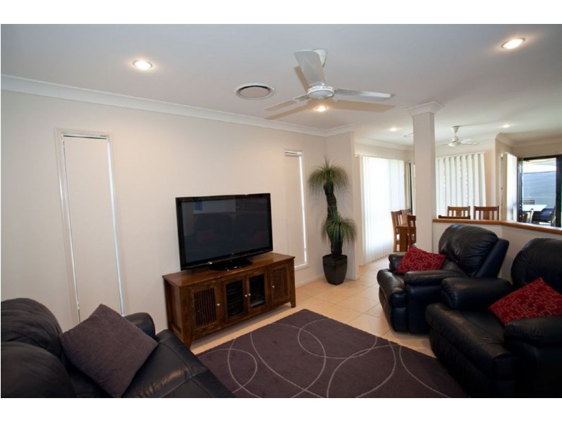 66 Wheeler Drive, Glenella QLD 4740