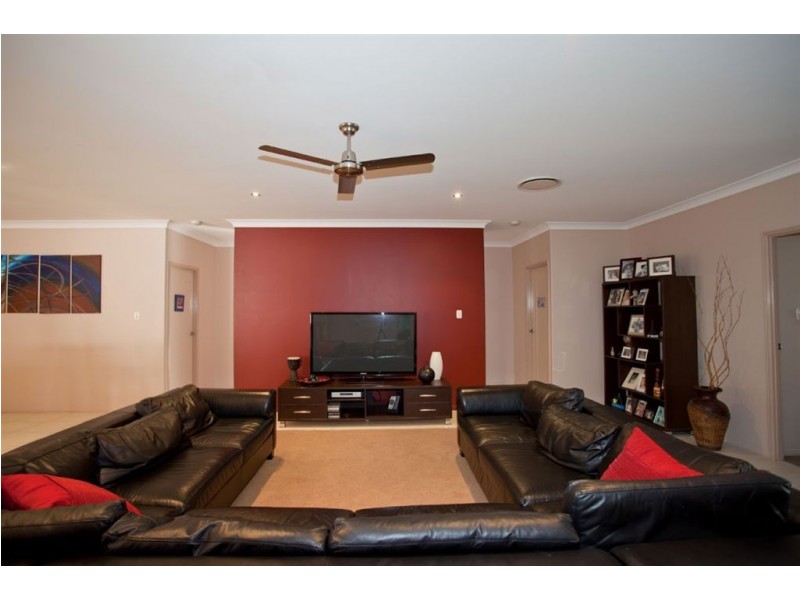 4 Callaway Court, Bakers Creek QLD 4740