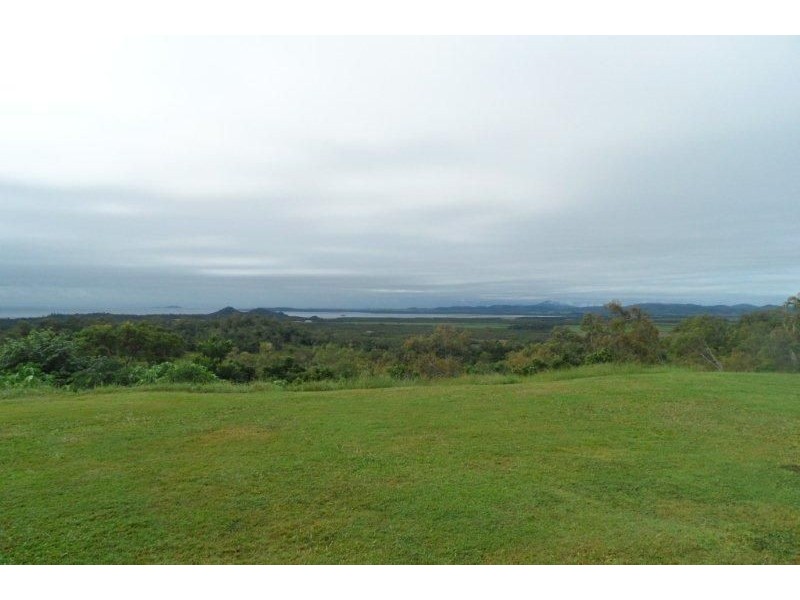 204 Dunwoody Road, Seaforth QLD 4741