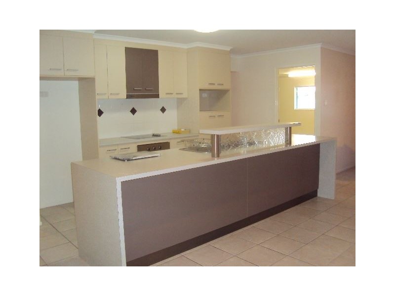 37 Debbiesue Drive, Mount Pleasant QLD 4740