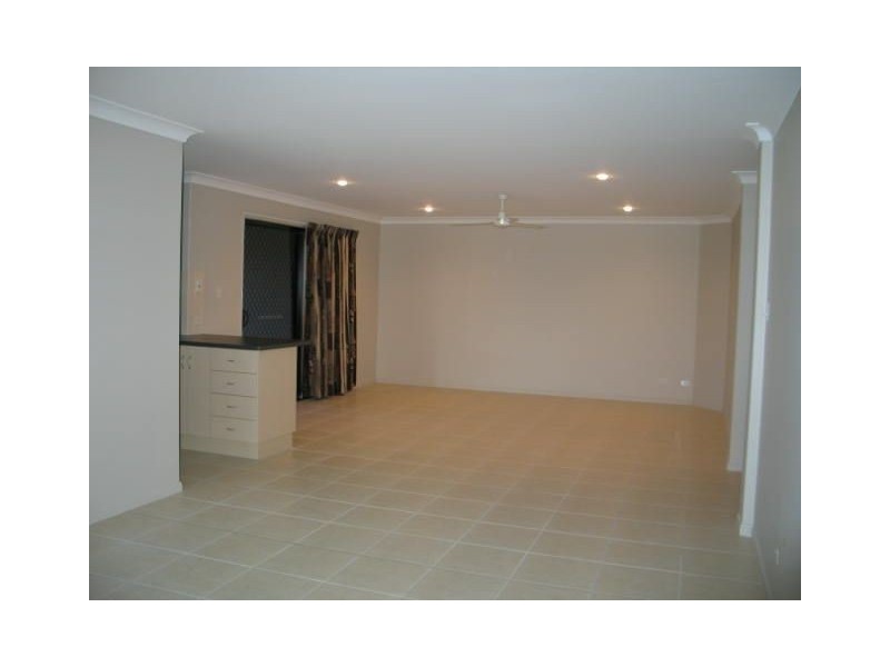 18 Mussett Court, Glenella QLD 4740