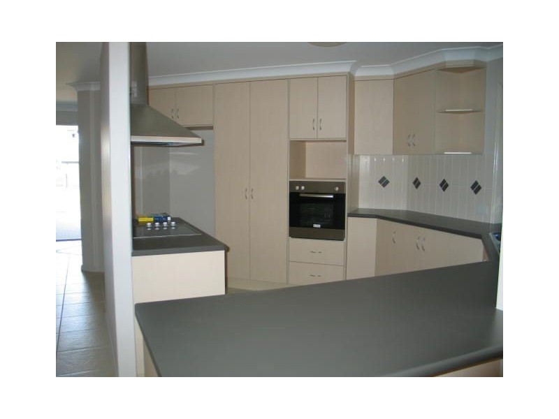 18 Mussett Court, Glenella QLD 4740