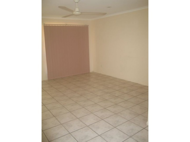 1/381 Bridge Road, West Mackay QLD 4740