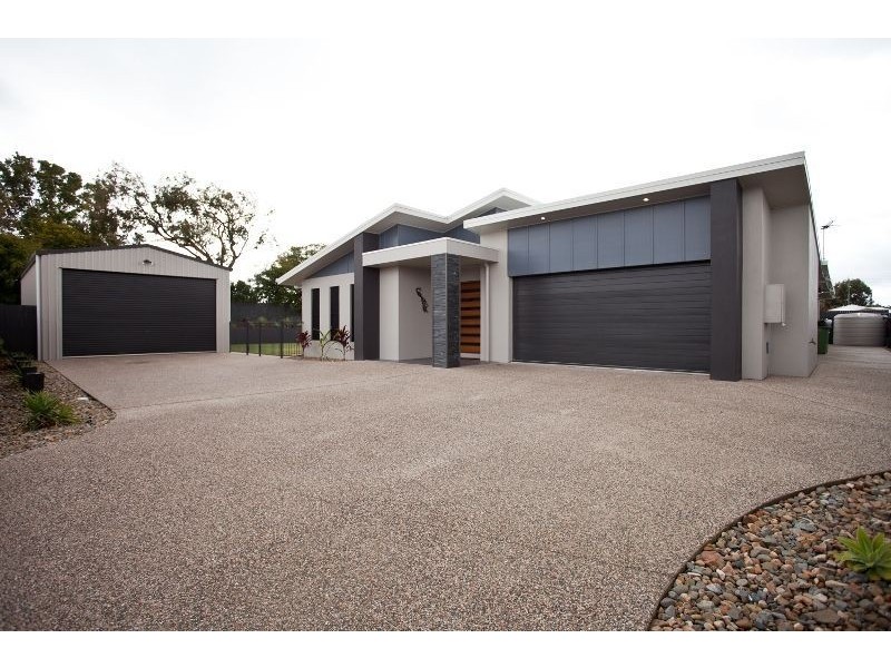 4 Compass Court, Shoal Point QLD 4750