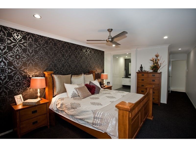4 Compass Court, Shoal Point QLD 4750