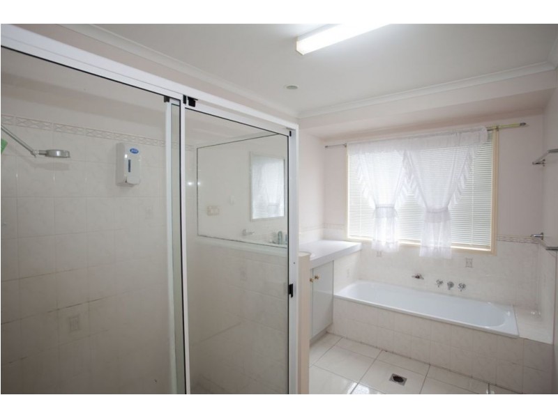 30 Shiral Drive, Beaconsfield QLD 4740