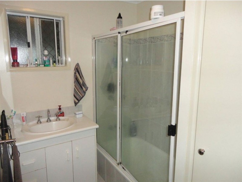 6 Pandanus Street, Beaconsfield QLD 4740