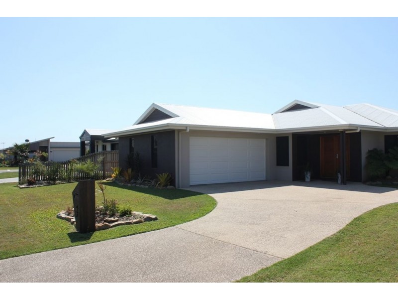 3 Woden Cresent, Ooralea QLD 4740