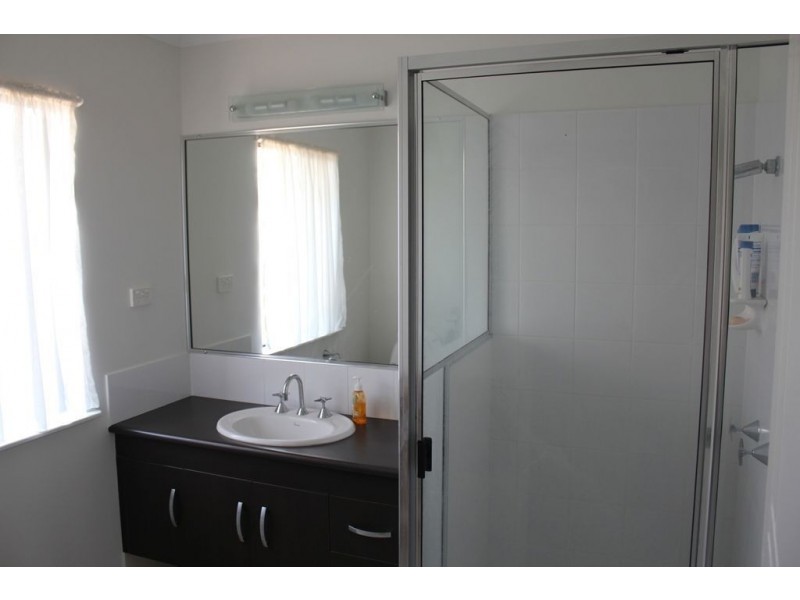 3 Woden Cresent, Ooralea QLD 4740