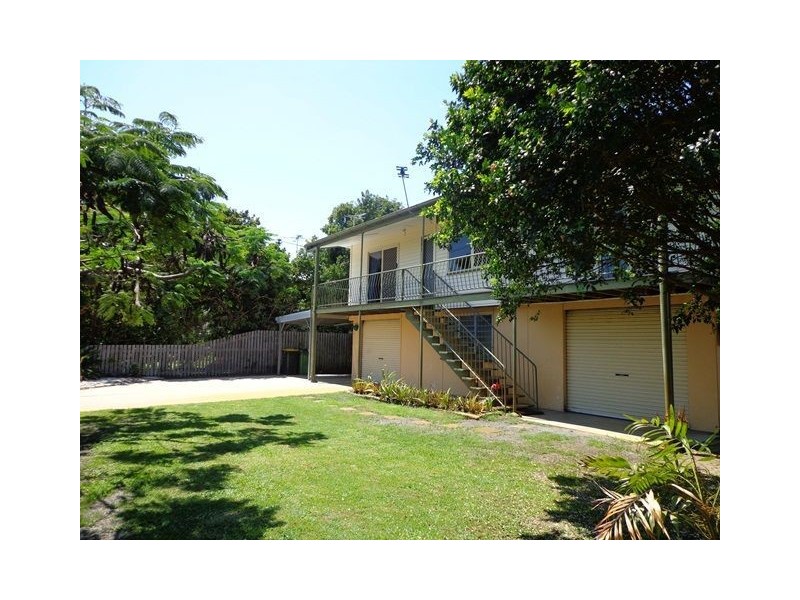 15 Rosella Street, Slade Point QLD 4740