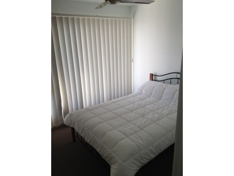 2/2 Belangason Way, Shoal Point QLD 4750