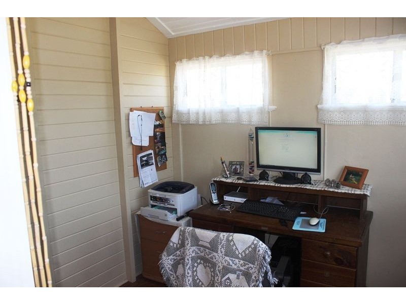 158 McIntyre Street, Calen QLD 4798