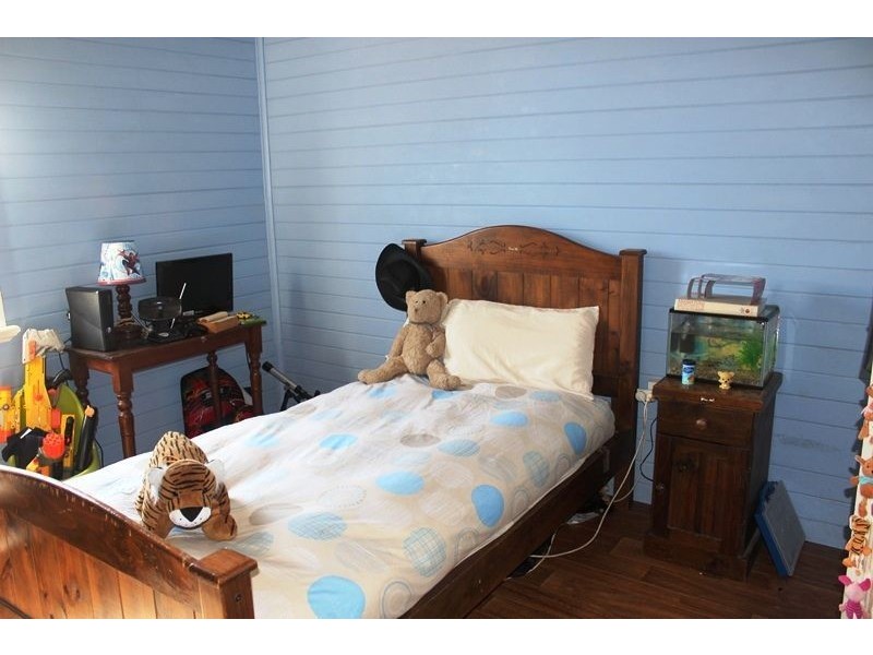 158 McIntyre Street, Calen QLD 4798