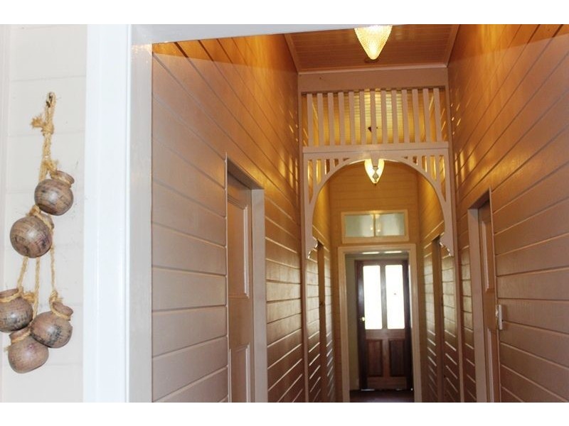 158 McIntyre Street, Calen QLD 4798