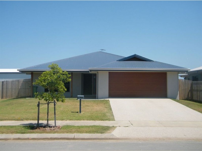 38 Botanical Drive, Ooralea QLD 4740