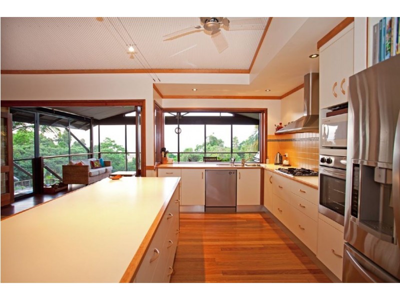 2/69 Lynette Drive, Nindaroo QLD 4740