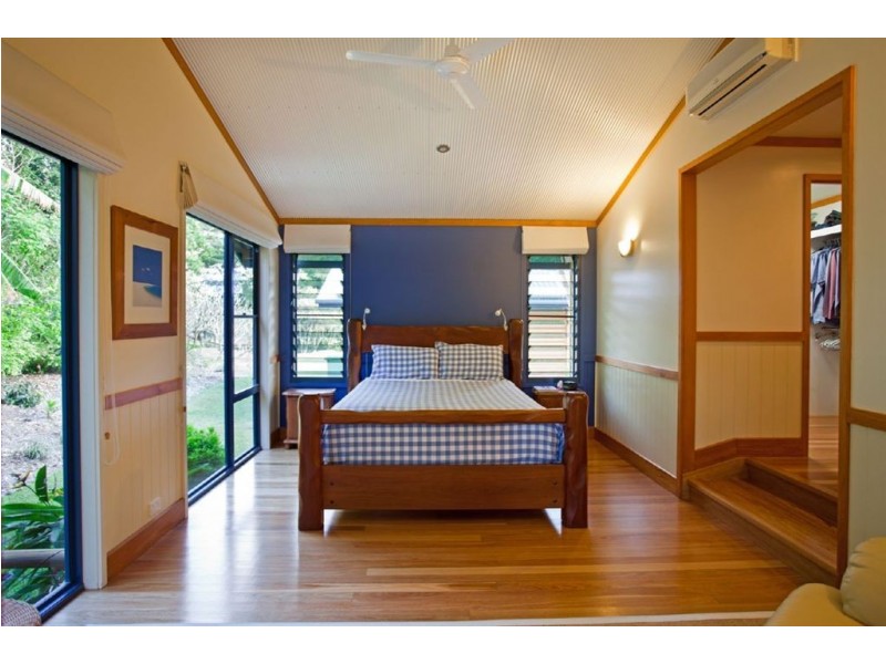 2/69 Lynette Drive, Nindaroo QLD 4740