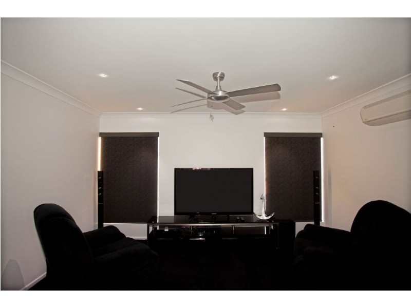 10 Ahern Court, Rural View QLD 4740