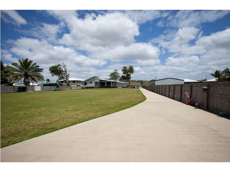 17 Perry Road, Mackay QLD 4740
