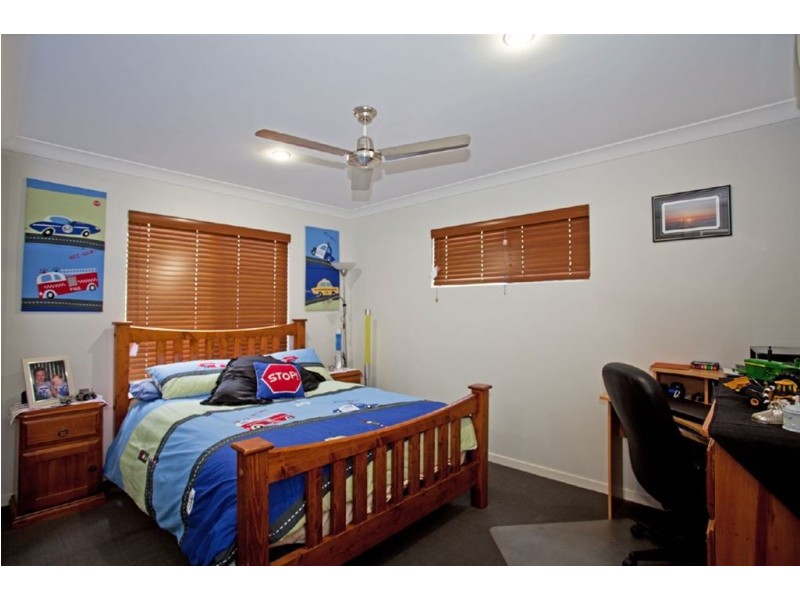 17 Perry Road, Mackay QLD 4740