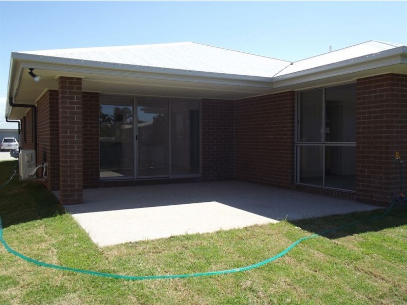 16 Burge Court, Glenella QLD 4740