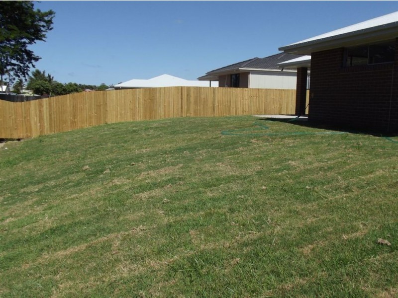 16 Burge Court, Glenella QLD 4740