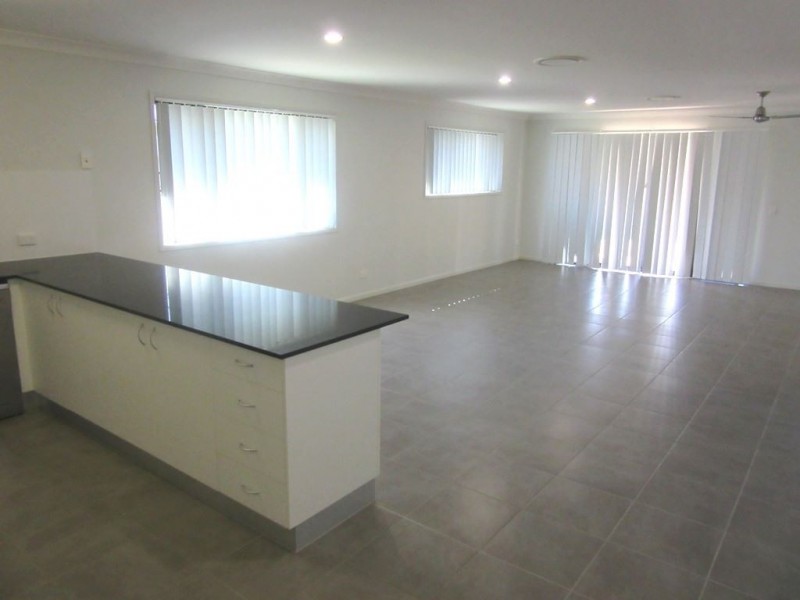 43 Whitehaven Drive, Blacks Beach QLD 4740