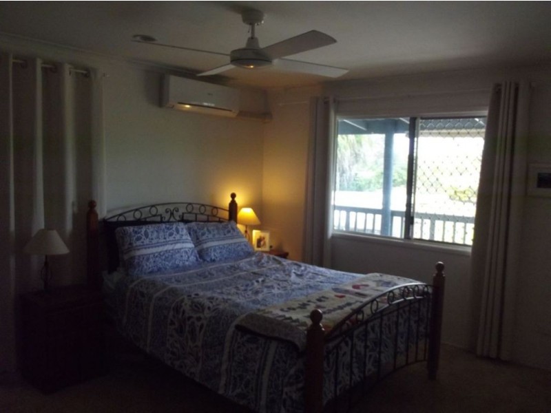 18 Windsor Drive, Hay Point QLD 4740