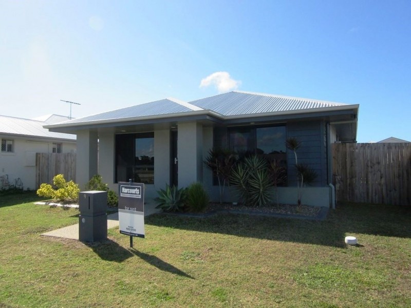 9 Elgans Parade, Rural View QLD 4740