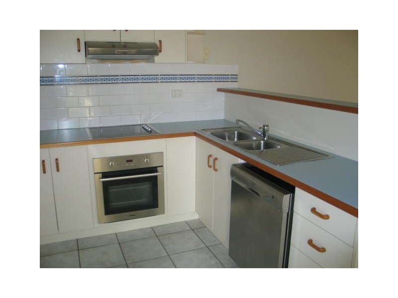 1/63 Shakespeare Street, East Mackay QLD 4740