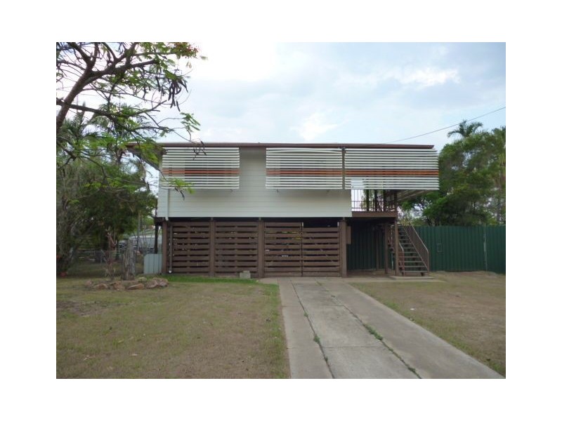 15 Brock Crescent, Dysart QLD 4745