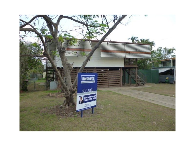 15 Brock Crescent, Dysart QLD 4745